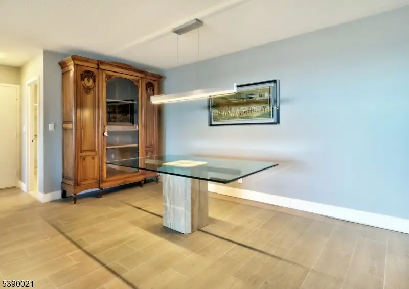 2 Claridge Dr. 7ke, Verona, NJ 07044 - Image #3