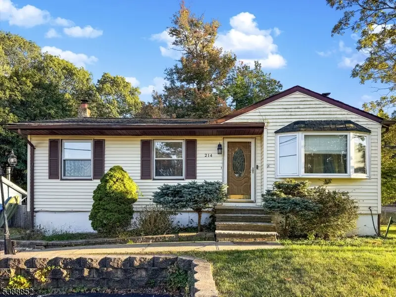 214 Durban Ave, Hopatcong, NJ 07843 - Image #1