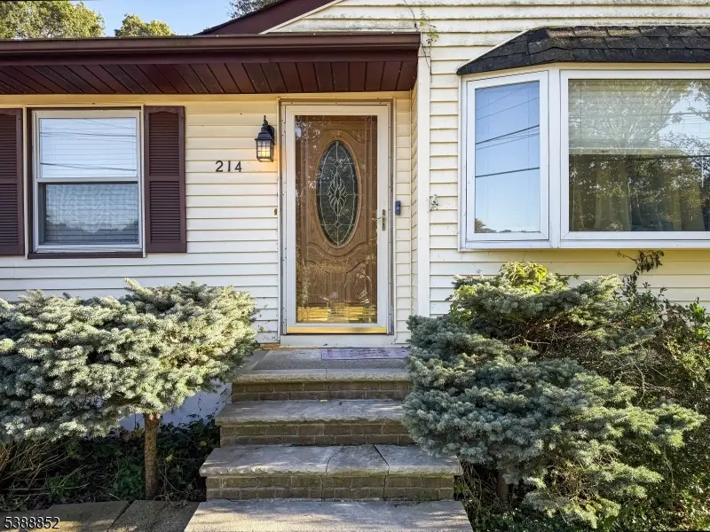 214 Durban Ave, Hopatcong, NJ 07843 - Image #2