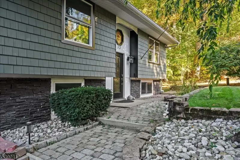 33 Tanglewood Dr, Vernon Township, NJ 07422 - Image #3