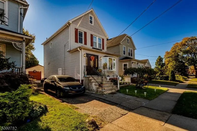 321 W 15th St #1, Linden, NJ 07036 - Image #3