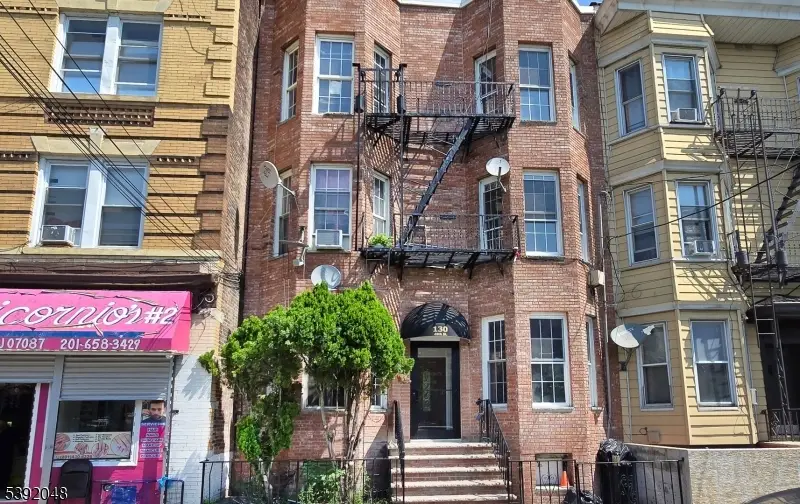 130 45th St #2, Union City, NJ 07087 - Image #3