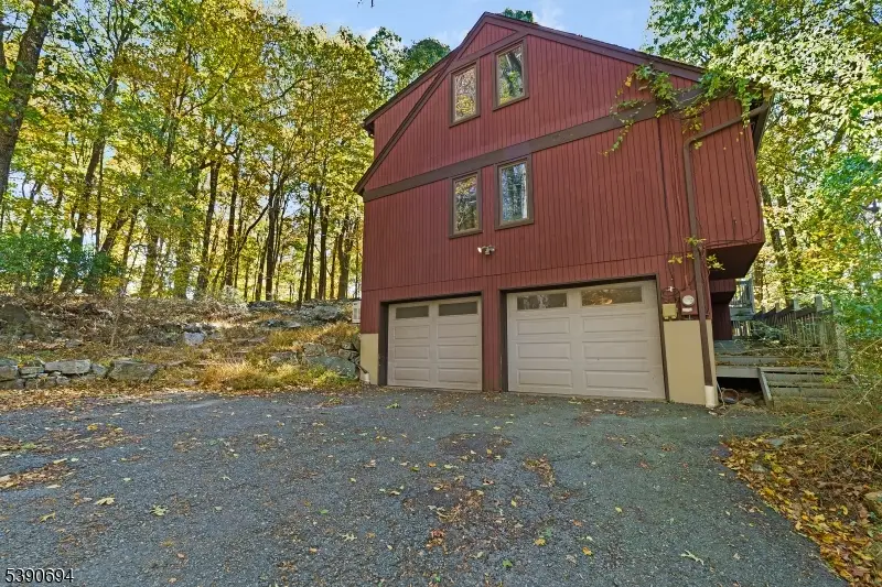 117 Upper Sunset Dr, Washington, NJ 07853 - Image #1