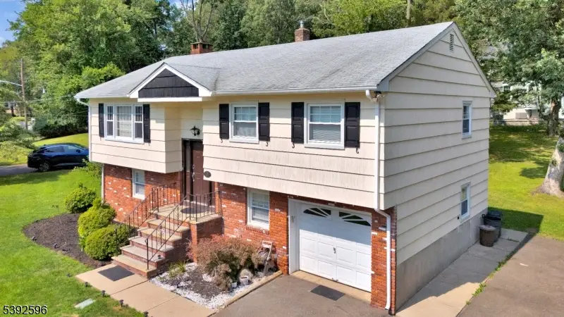 70 Highland Rd, North Haledon, NJ 07508 - Image #2