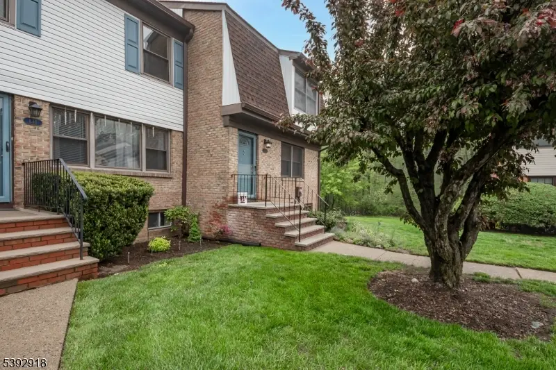 130 Stedwick Dr, Mount Olive, NJ 07828 - Image #2