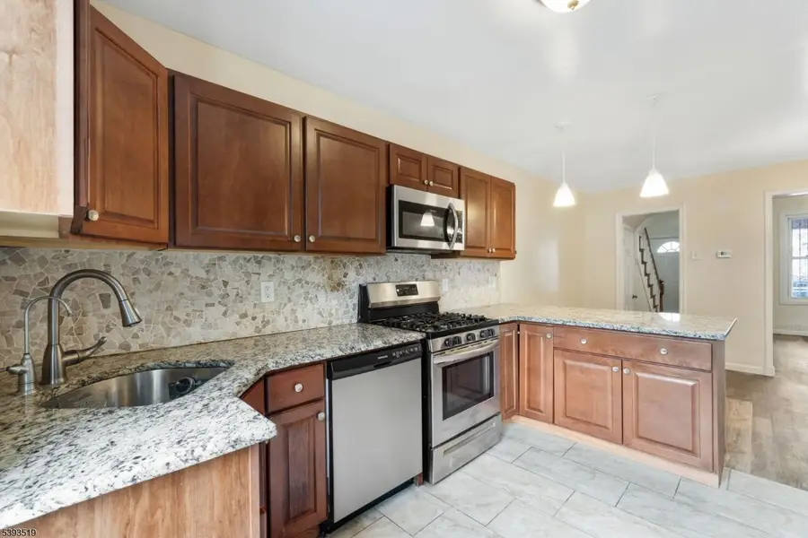 14 Van Wagenen St, Newark, NJ 07104 - Image #2