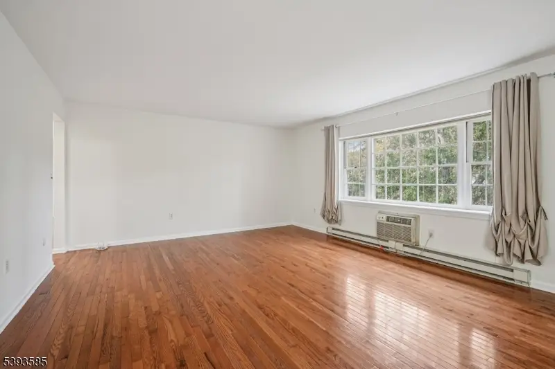 6B Lakeside Dr #B, Millburn, NJ 07041 - Image #2