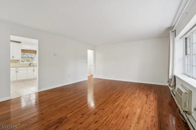 6B Lakeside Dr #B, Millburn, NJ 07041 - Image #3