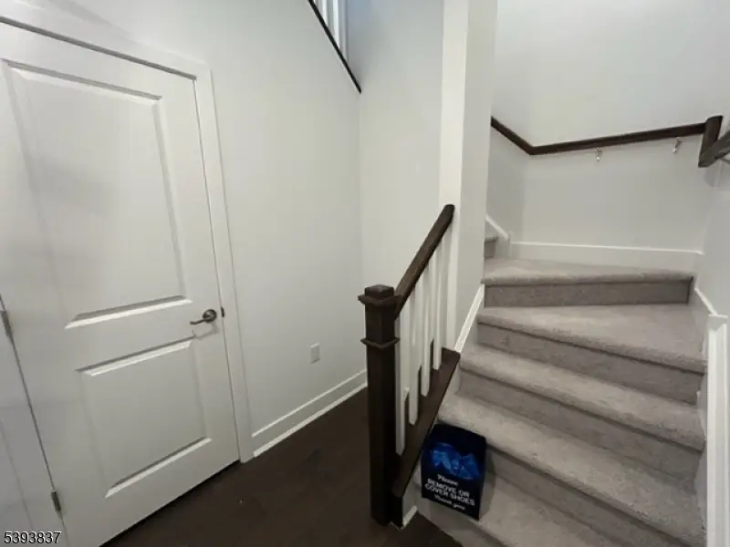 10 Harvest Way, Singac, NJ 07424 - Image #2