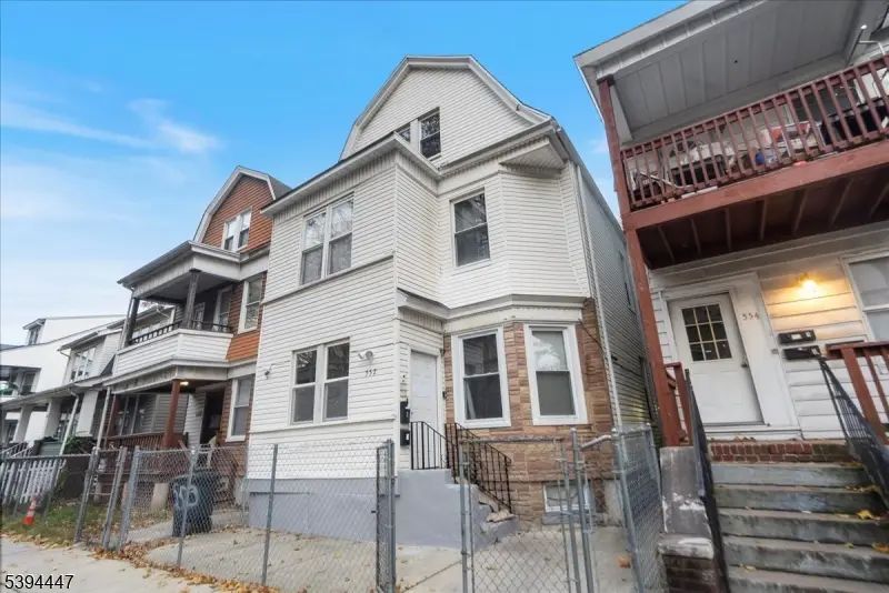 552 Norwood St, East Orange, NJ 07018 - #1