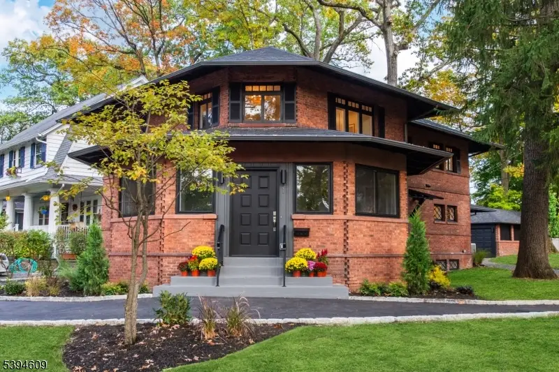 1 Hamilton Rd, Glen Ridge, NJ 07028 - Image #1