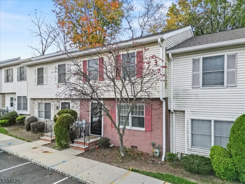 839 Valley St, Vauxhall, NJ 07088 - Image #3
