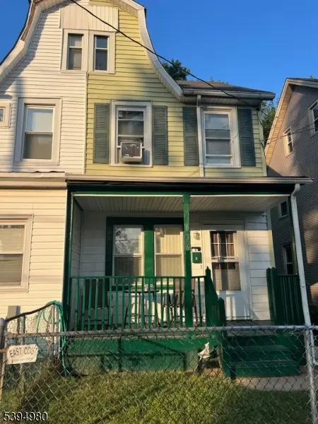 636 Elizabeth St, Beverly City, NJ 08010