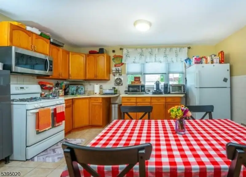 220 N 17th St, Ampere North, NJ 07003 - Image #3