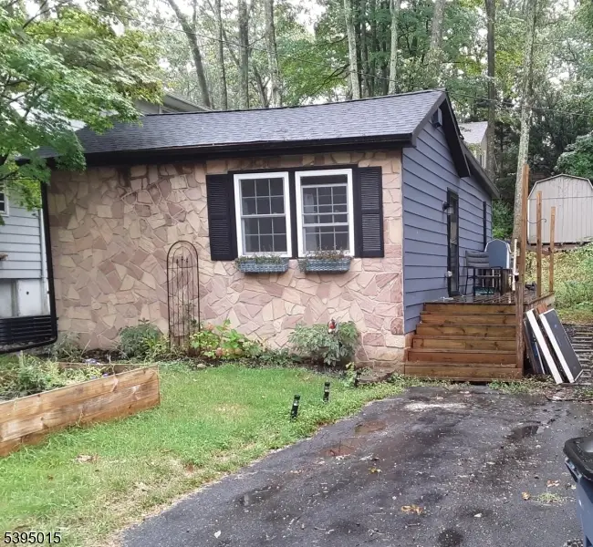 38 Geneva Trl, Hopatcong, NJ 07843 - Image #3