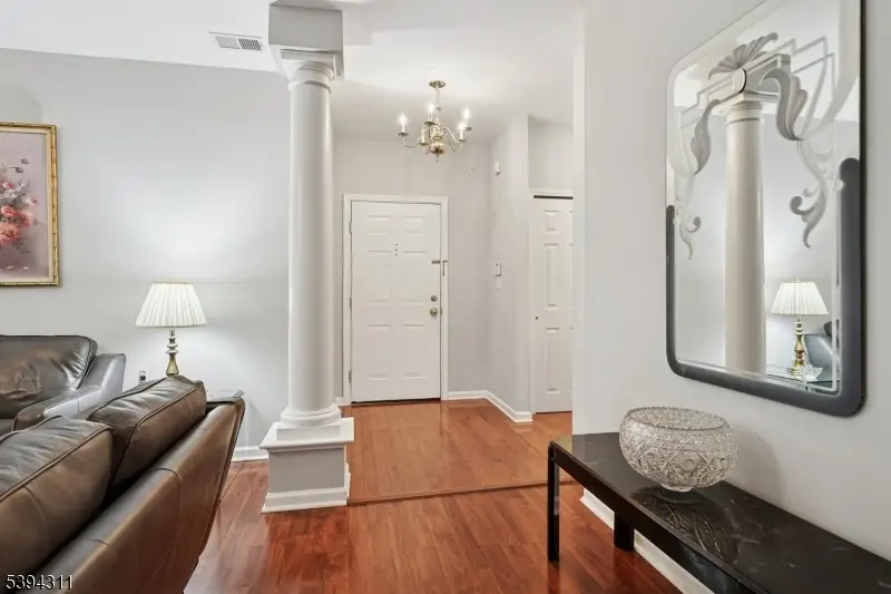 806 Holly Ln #806, Cedar Grove, NJ 07009 - Image #3