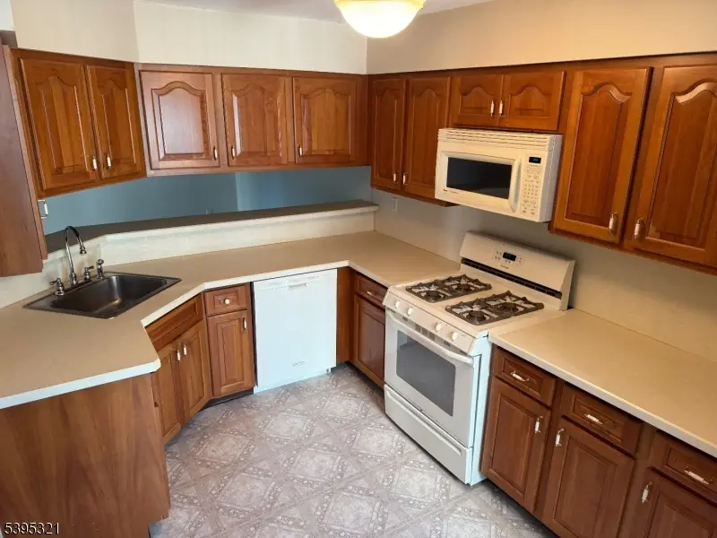 75 Homestead Ln, Lincoln Park, NJ 07035 - Image #3