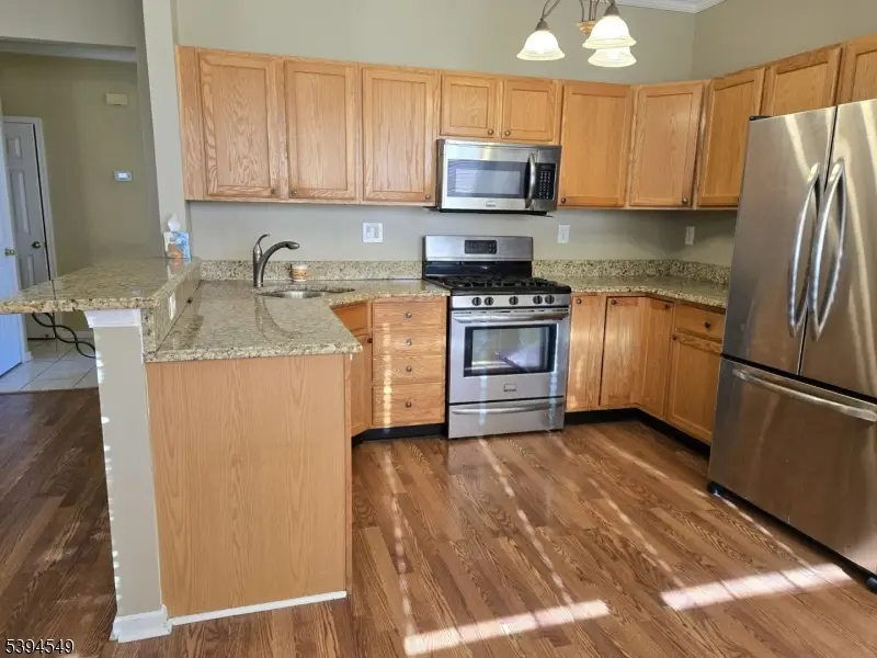 33 Saxton Dr, Hackettstown, NJ 07840 - Image #2