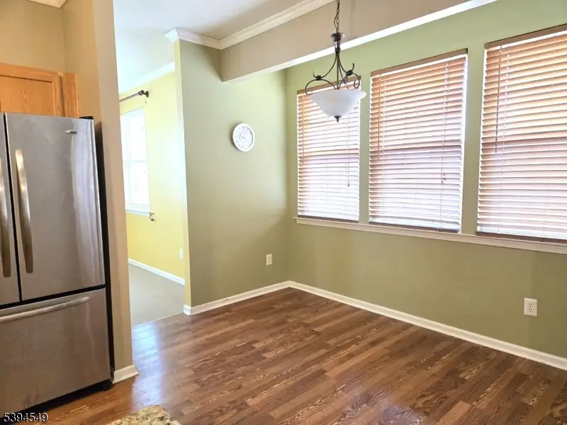 33 Saxton Dr, Hackettstown, NJ 07840 - Image #3