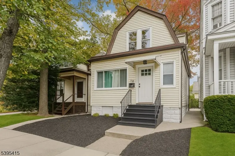 190 Elmwood Ave, Irvington, NJ 07111 - Image #1