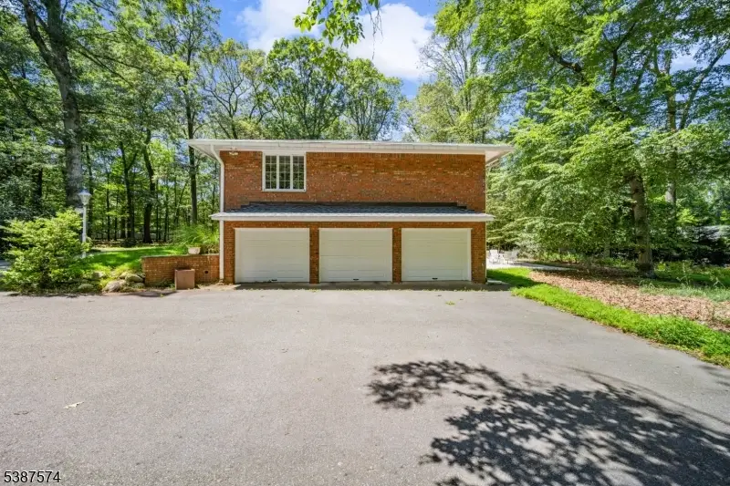 564 Highway208, Franklin Lakes, NJ 07417 - Image #3