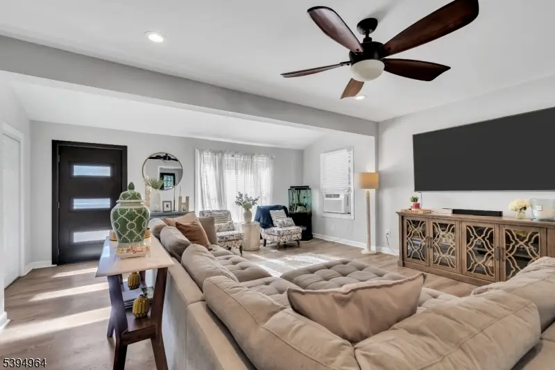 201 E Lincoln Ave, Roselle Park, NJ 07204 - Image #3