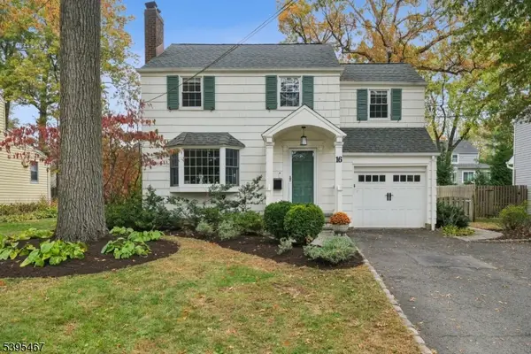 16 Lowell Ave, Summit City, NJ 07901