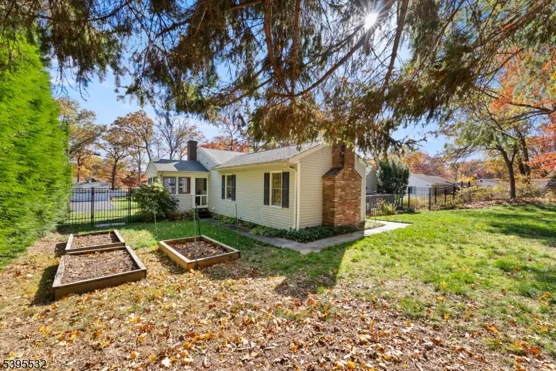 35 Ferncliff Rd, Parsippany Troy Hills, NJ 07950 - Image #3