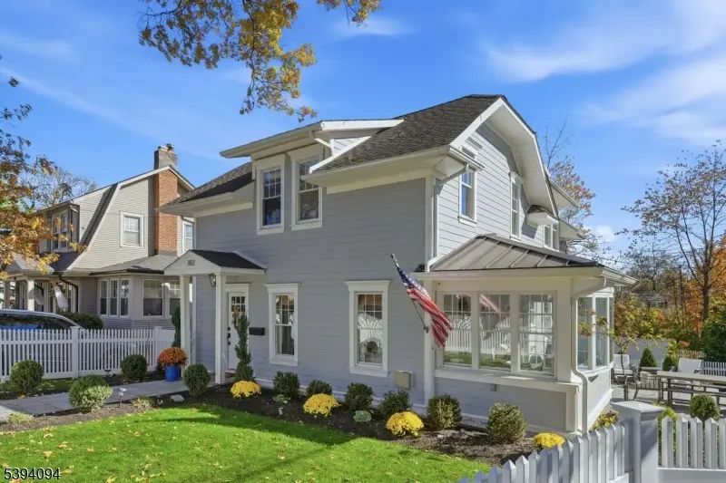 102 Center Ave, Chatham, NJ 07928 - Image #2