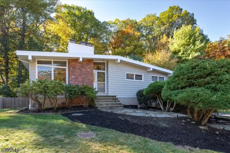 15 Kingsley Rd, Ringwood, NJ 07456 - Image #1