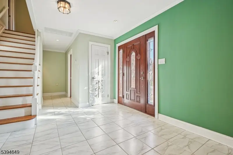 4 Punch Bowl Rd, Florham Park, NJ 07960 - Image #2