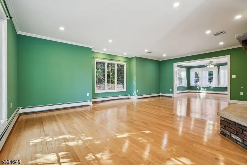 4 Punch Bowl Rd, Florham Park, NJ 07960 - Image #3