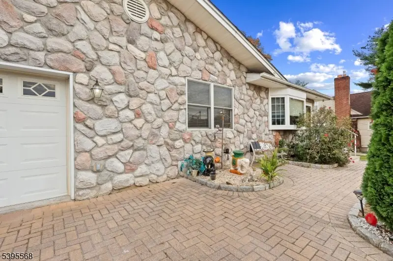 32 Ruby St, Springfield, NJ 07081 - Image #2