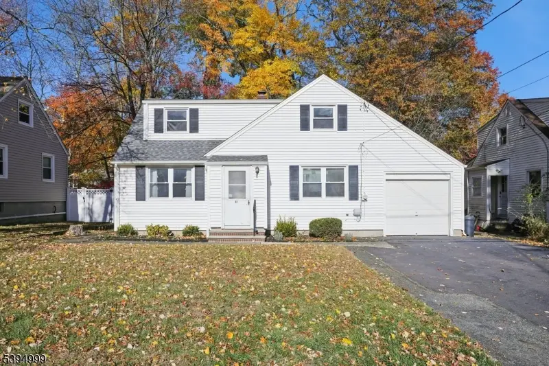 37 Mayfair Dr, West Orange, NJ 07052 - Image #2