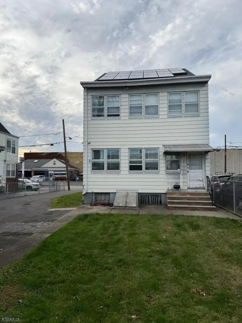 297 E 18th St #2, Paterson, NJ 07524 - Image #3
