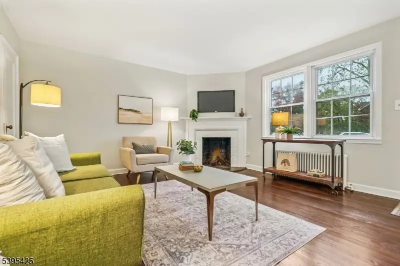 74 Meadowbrook Pl, Maplewood, NJ 07040 - Image #3