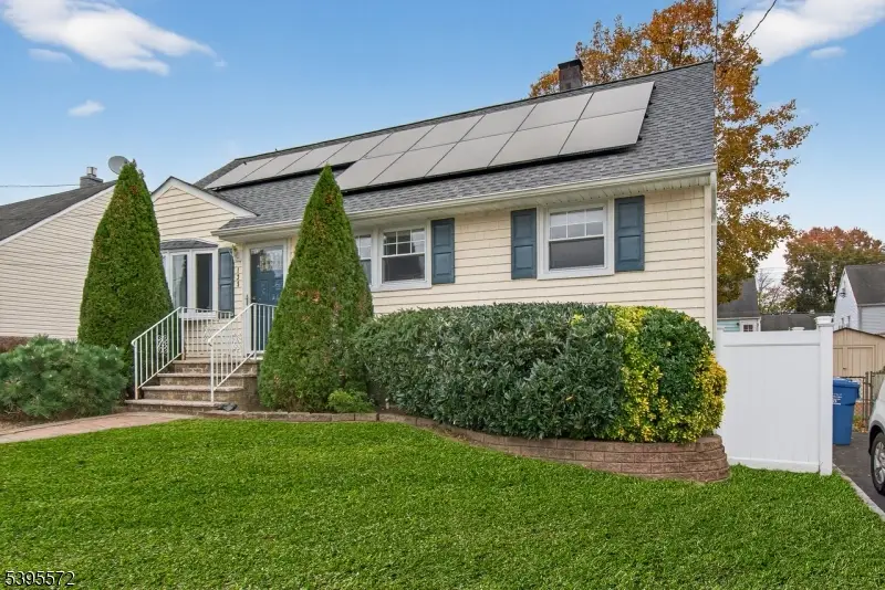 135 Bond St, Iselin, NJ 08830 - Image #2