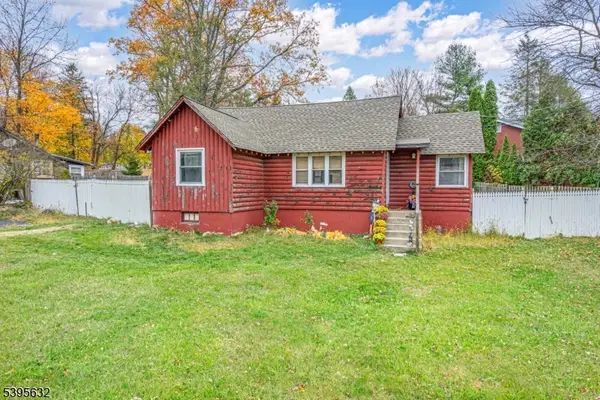 91 Breakneck Rd, Vernon Twp., NJ 07422