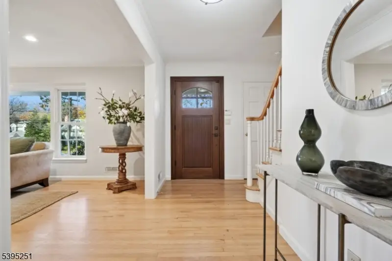 34 Sweetbriar Rd, Summit, NJ 07901 - Image #2