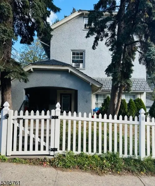 237 Ivy Ct, Orange, NJ 07050 - Image #1