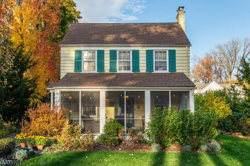 31 Cleveland Rd, Caldwell, NJ 07006 - Image #2