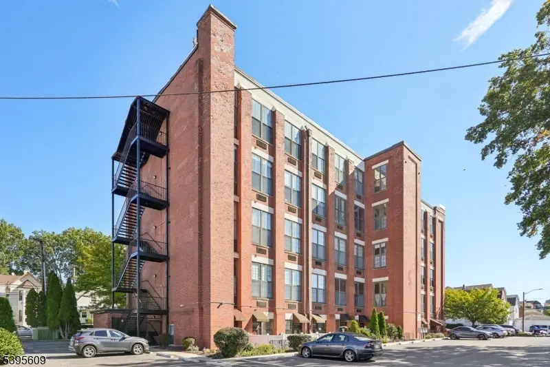 366-382 Trenton Ave #5D, Paterson, NJ 07503 - Image #2