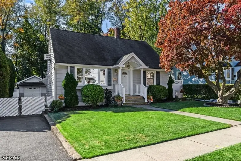 29 Lynwood Rd, Verona, NJ 07044 - Image #1