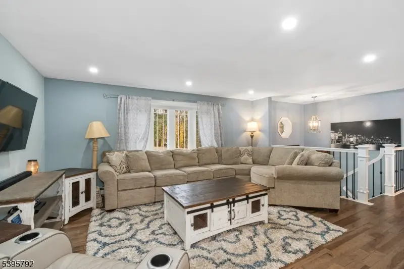 51 Summit Ave, Mount Arlington, NJ 07856 - Image #3