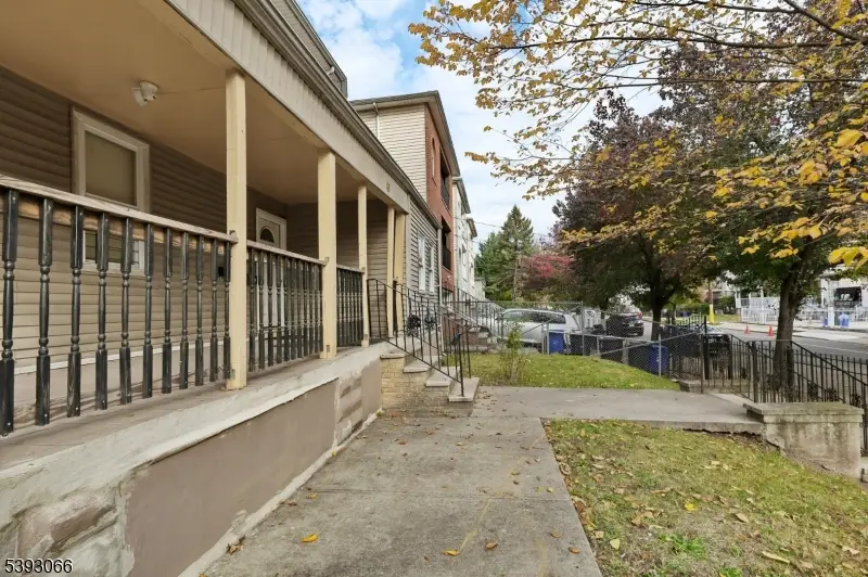 45 Hedden Ter, Newark, NJ 07108 - Image #3