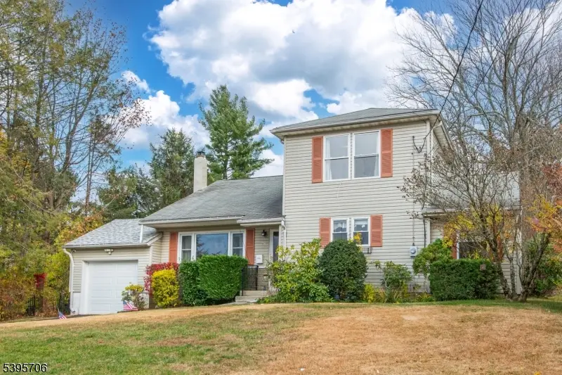 78 Hunters Ln, Sparta, NJ 07871 - Image #1