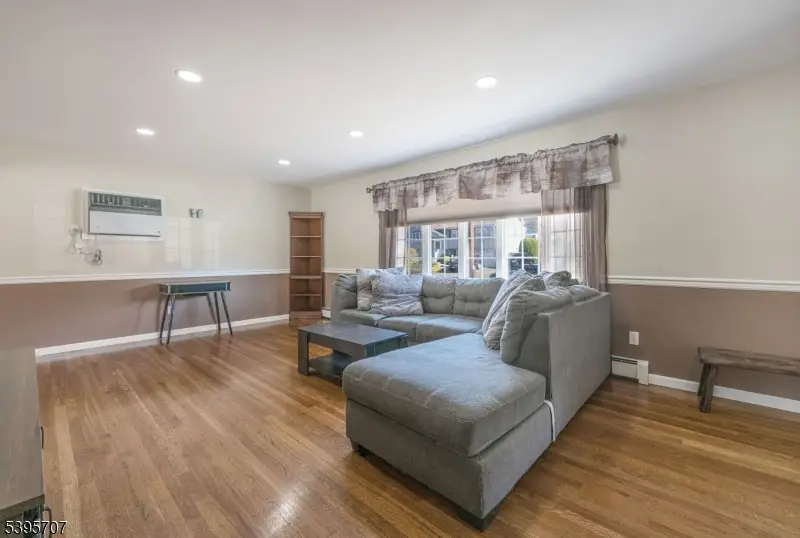 48 Willow Way, Wanaque, NJ 07465 - Image #2