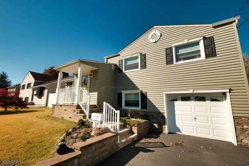 1000 Academy Ter, Linden, NJ 07036 - Image #2