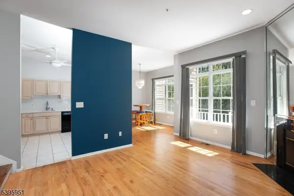 62 Springholm Drive, Berkeley Heights Twp., NJ 07922