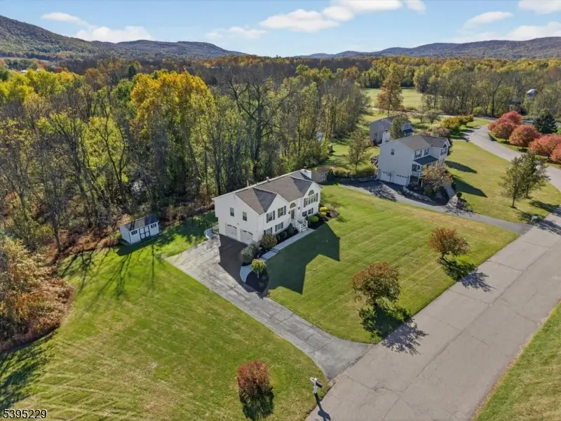 6 Meadowbrook Way, Vernon, NJ 07462 - Image #3